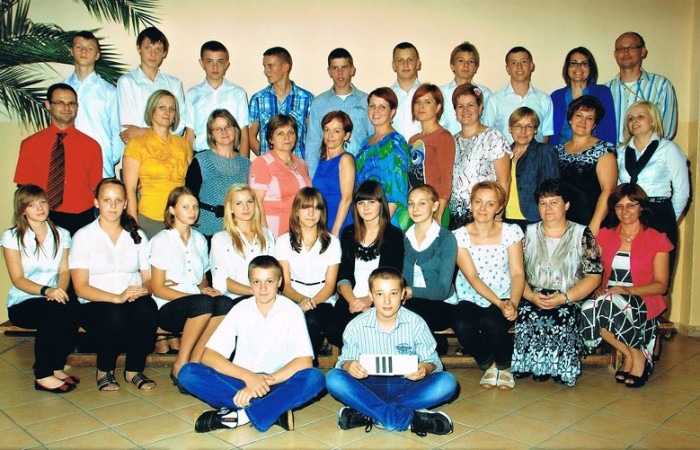 Klasa liczyła 17 uczniów.
Wychowawcą była  p. Joanna Tusk